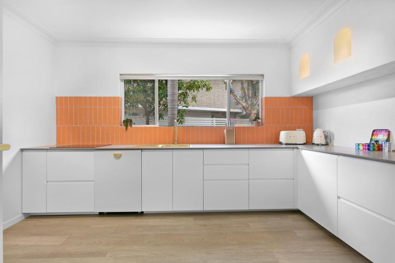 Spacious 4-bed With Mediterranean Touches Gold Coast